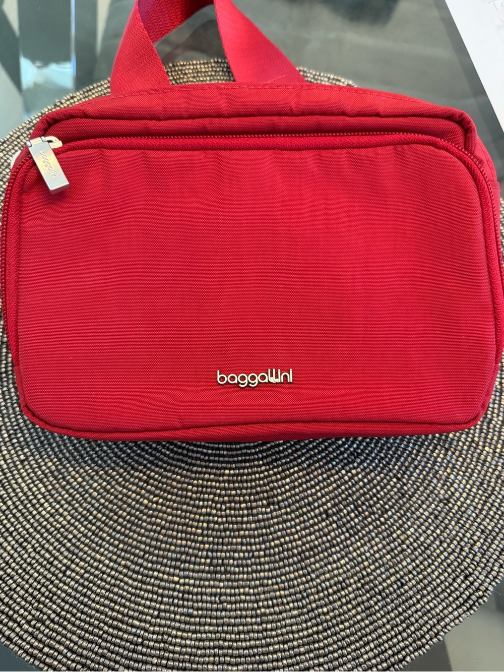 Baggallini Red Crossbody Bag Travel Organizer Purse Adjustable Strap